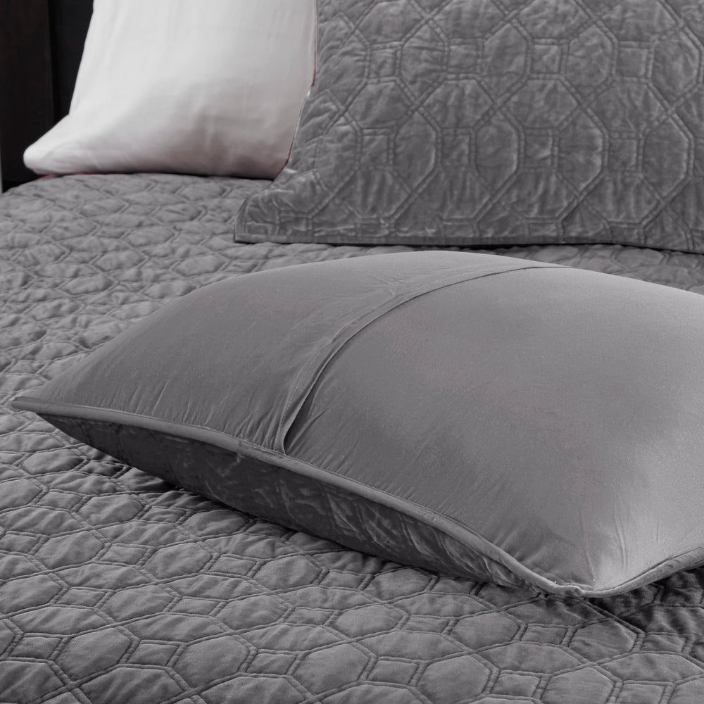 3 Piece Velvet Quilt Set Grey Full/Queen Media 7