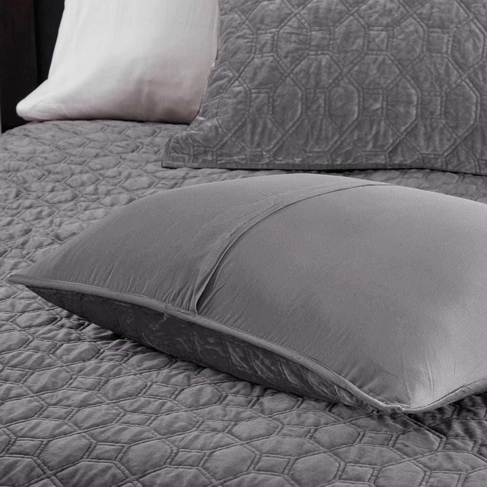 3 Piece Velvet Quilt Set Grey Full/Queen Media 7