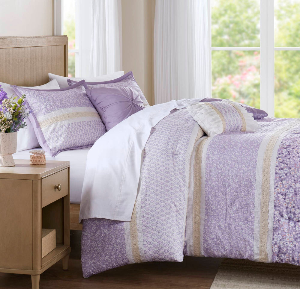 5 PCS King/Cal King Seersucker Comforter Set with Throw Pillows Media 9