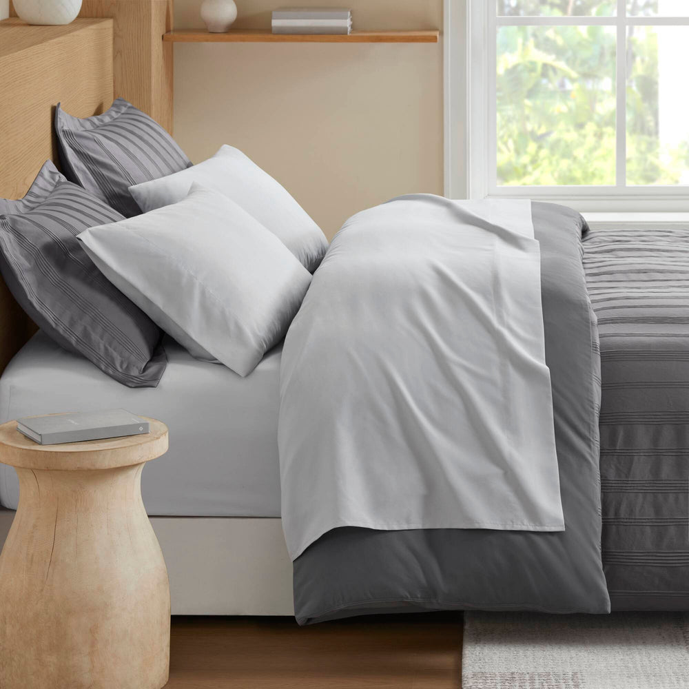 3-Piece King Woven Striped Duvet Set Media 17