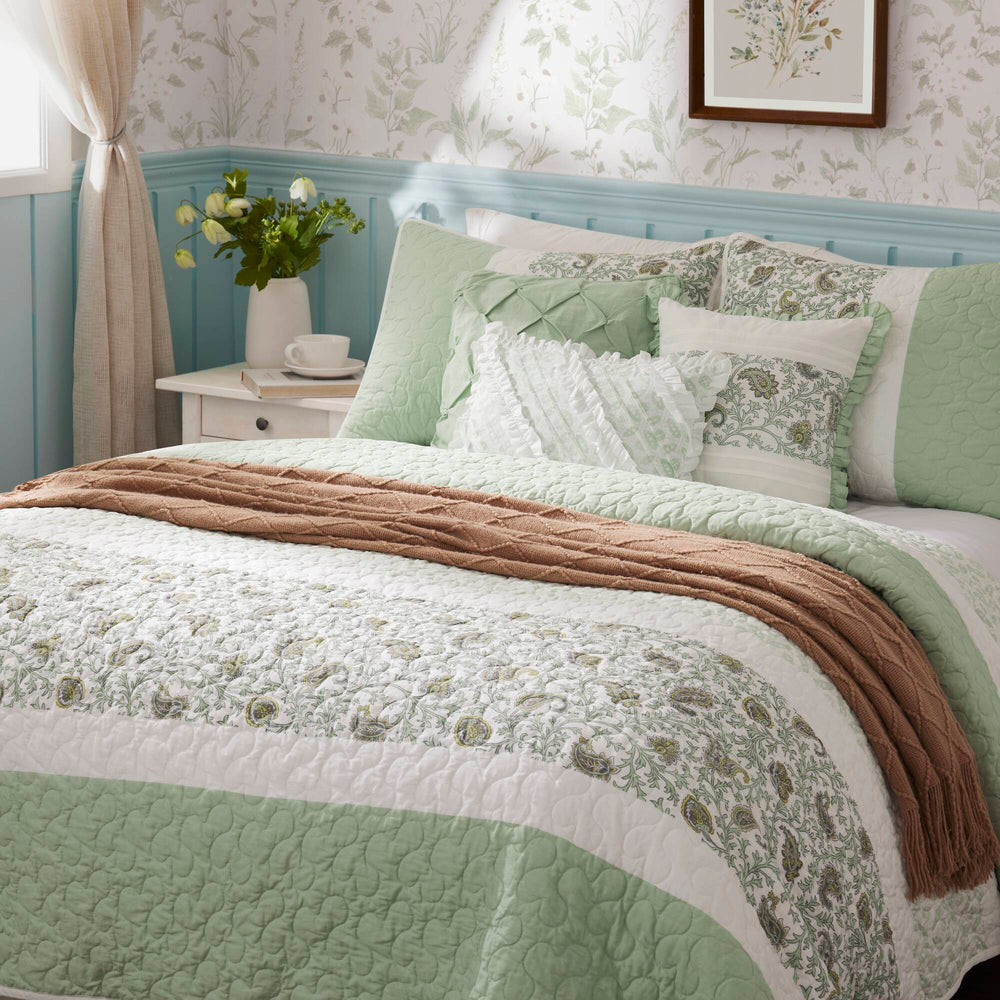 6 Piece Cotton Percale Quilt Set with Throw Pillows King/Cal King Media 17