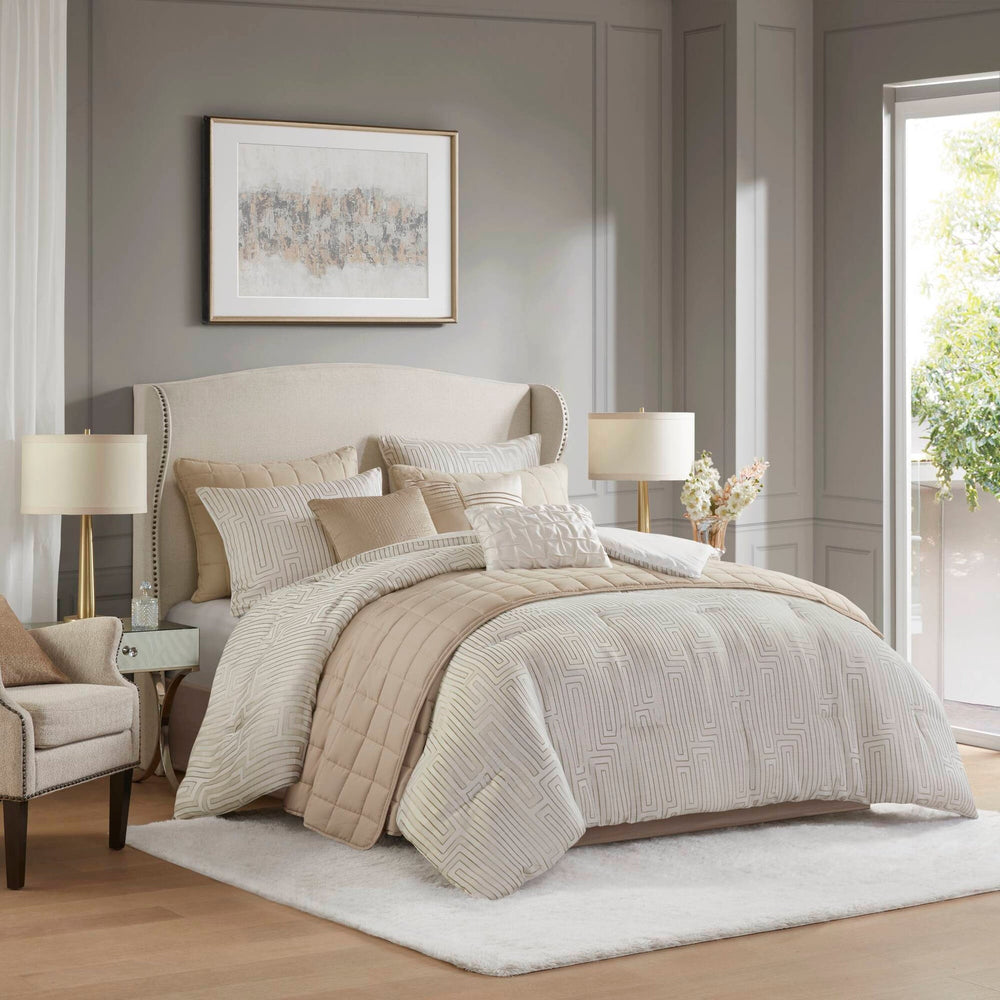 10 PCS King Luxury Jacquard Comforter Set Ivory Media 18