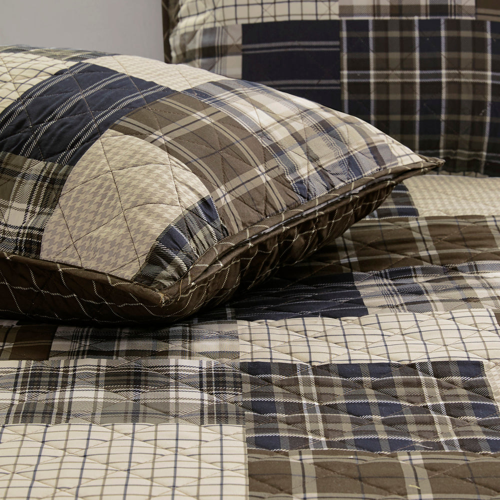 3 Piece Reversible Printed Quilt Set Black/Brown Full/Queen Media 7