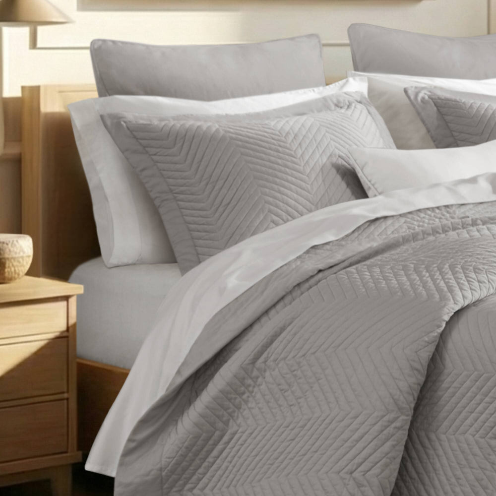 King 3 Piece Cotton Quilt Set Light Gray Media 13