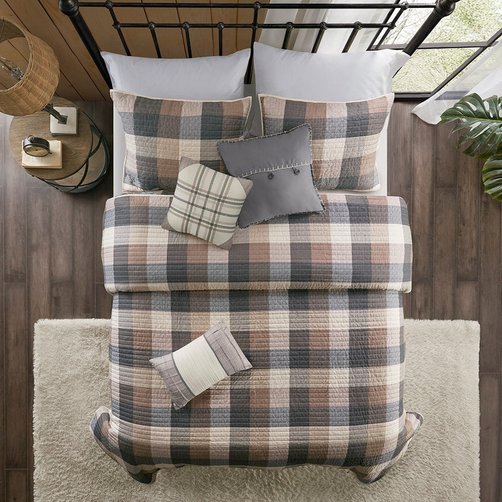 6 Piece Printed Herringbone Quilt Set with Throw Pillows Neutral Full/Queen Media 6