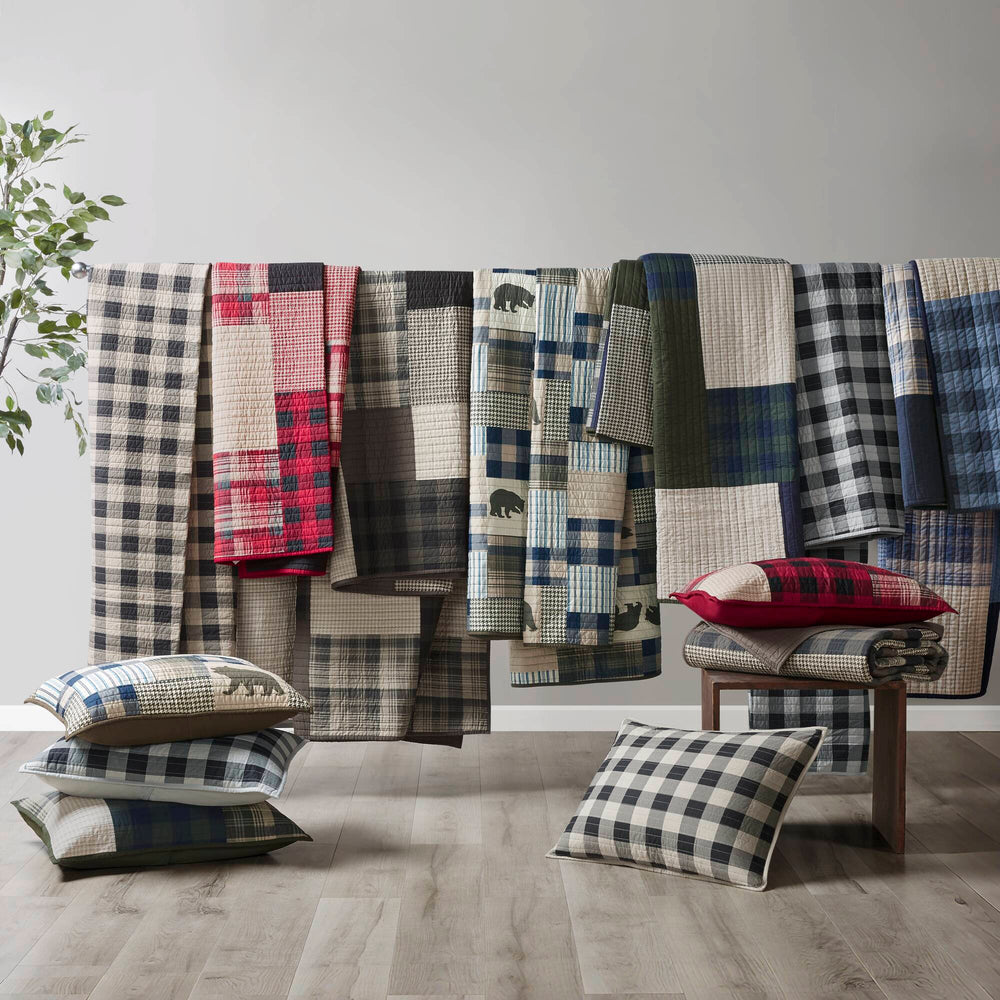 3-Piece Full/Queen Quilt Mini Set Media 12