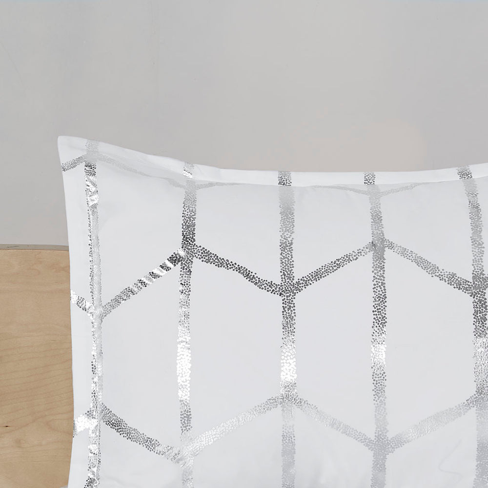 Twin/Twin XL Metallic Printed Comforter Set Media 12