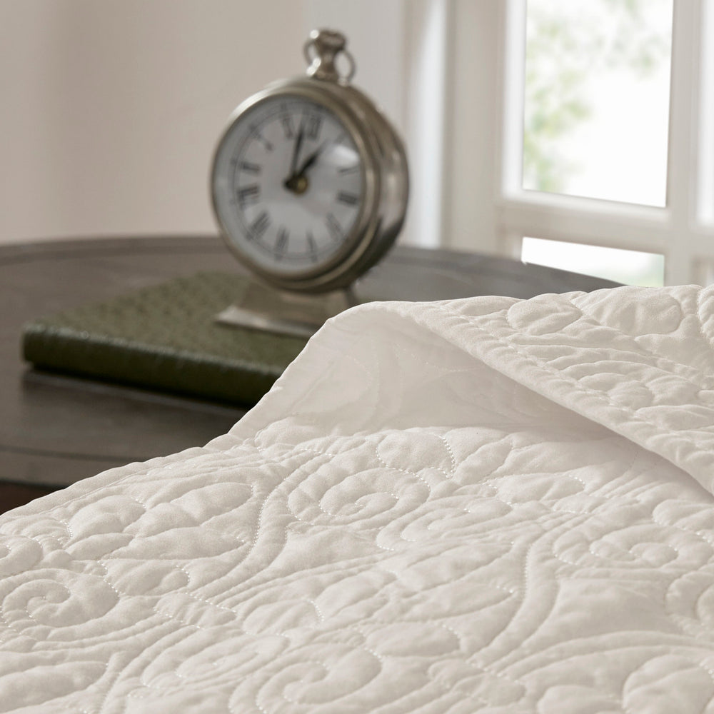 Reversible Bedspread Set Cream Queen Media 8