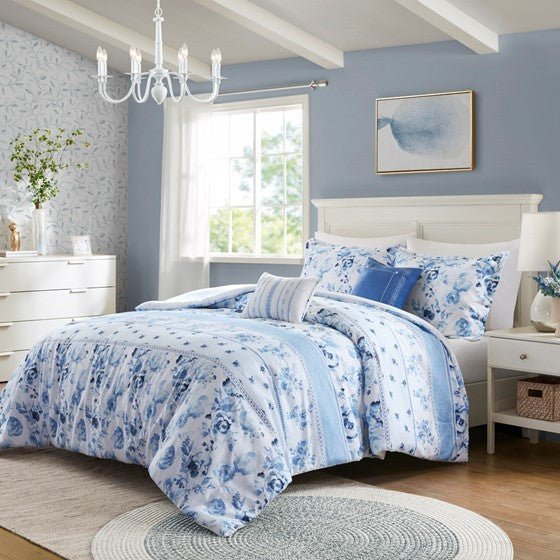 Twin/Twin XL Floral Striped Comforter Set Media 1