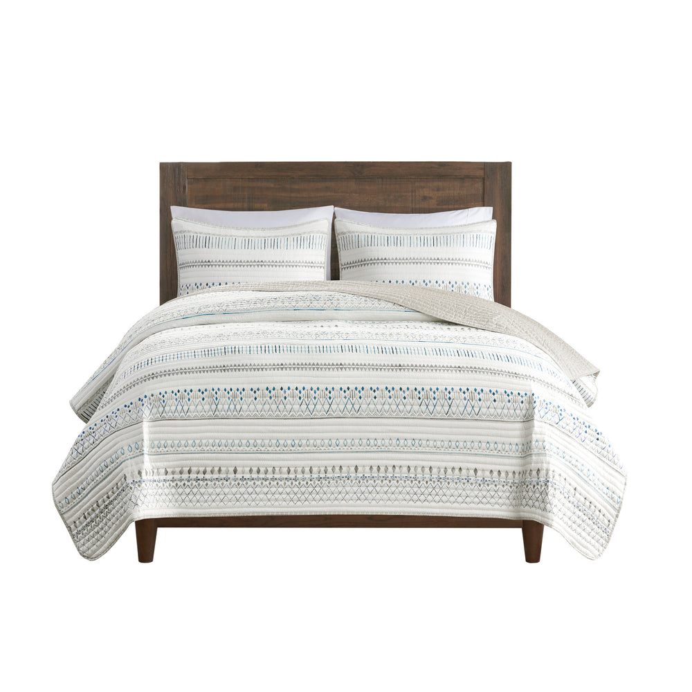 3 Piece   Seersucker Quilt Set Taupe/Blue Full/Queen Media 8