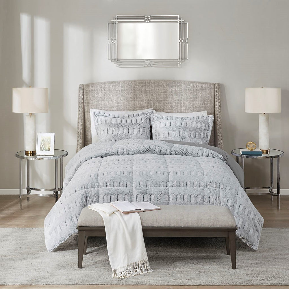 Twin/Twin XL Back Print Long Fur Comforter Mini Set Media 3