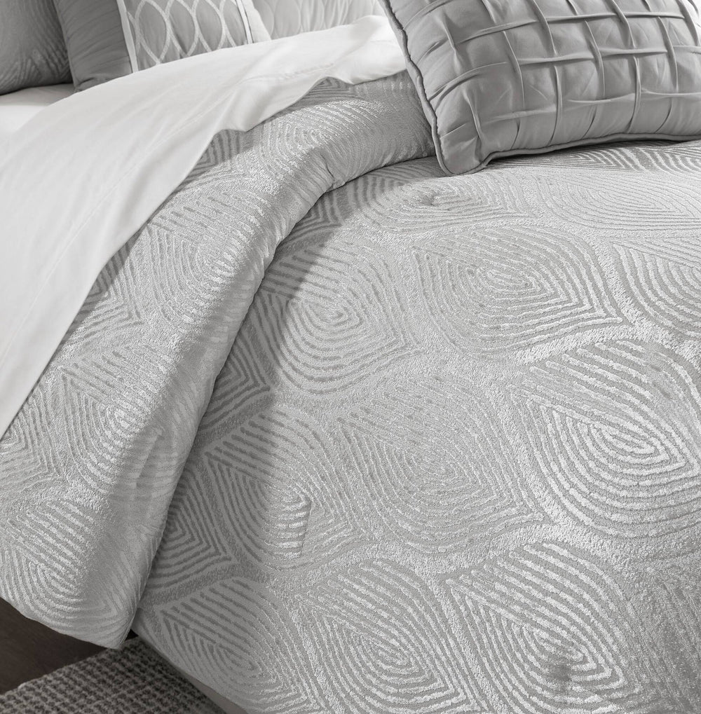 10- Piece Queen Jacquard Comforter Set Media 8