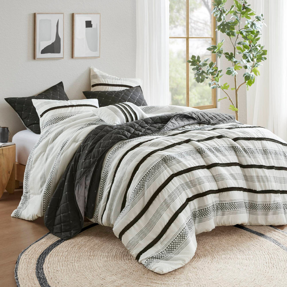 7 Piece Stripe Comforter and Quilt Set-King/Cal King Media 13