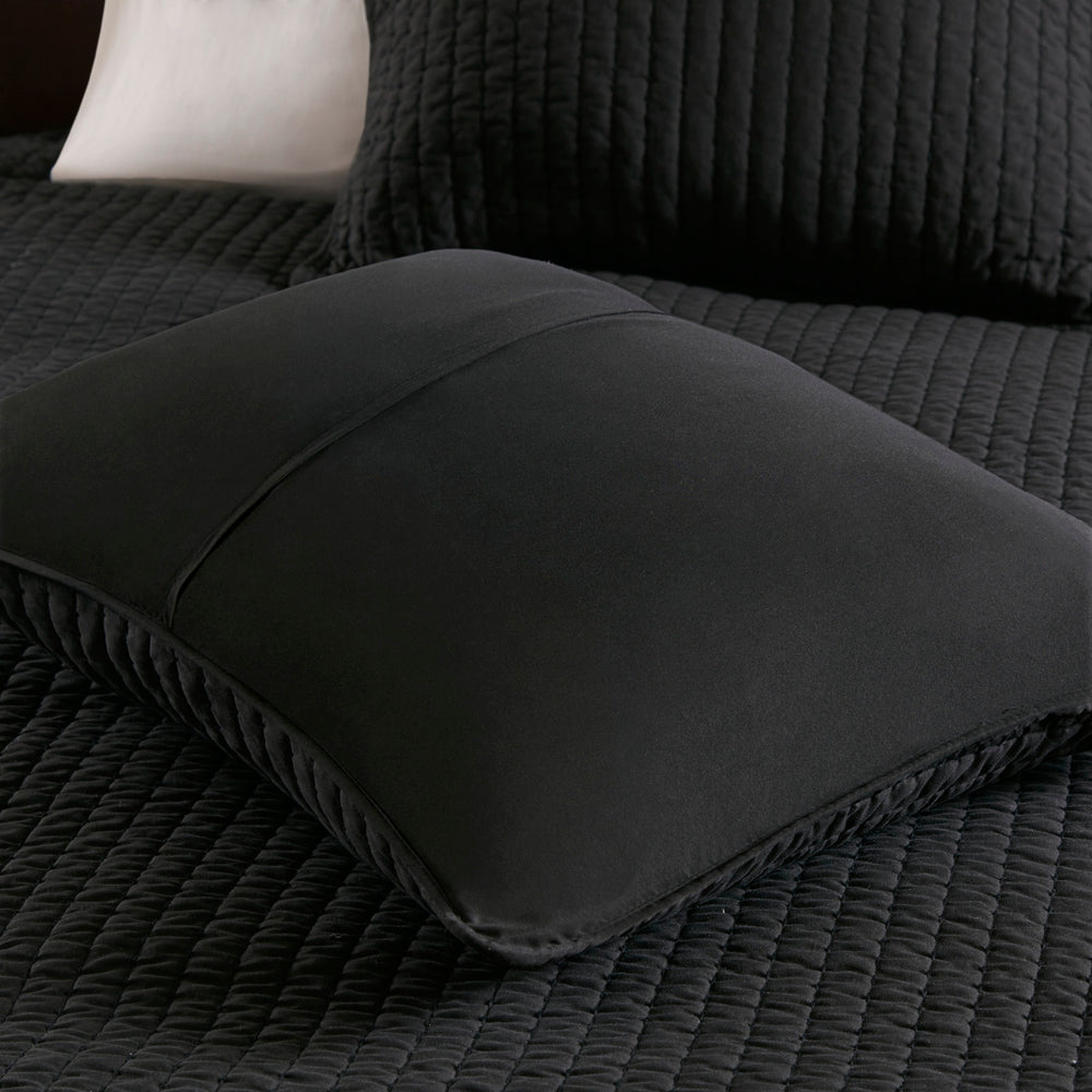 3 Piece Quilt Set Black Full/Queen Media 3