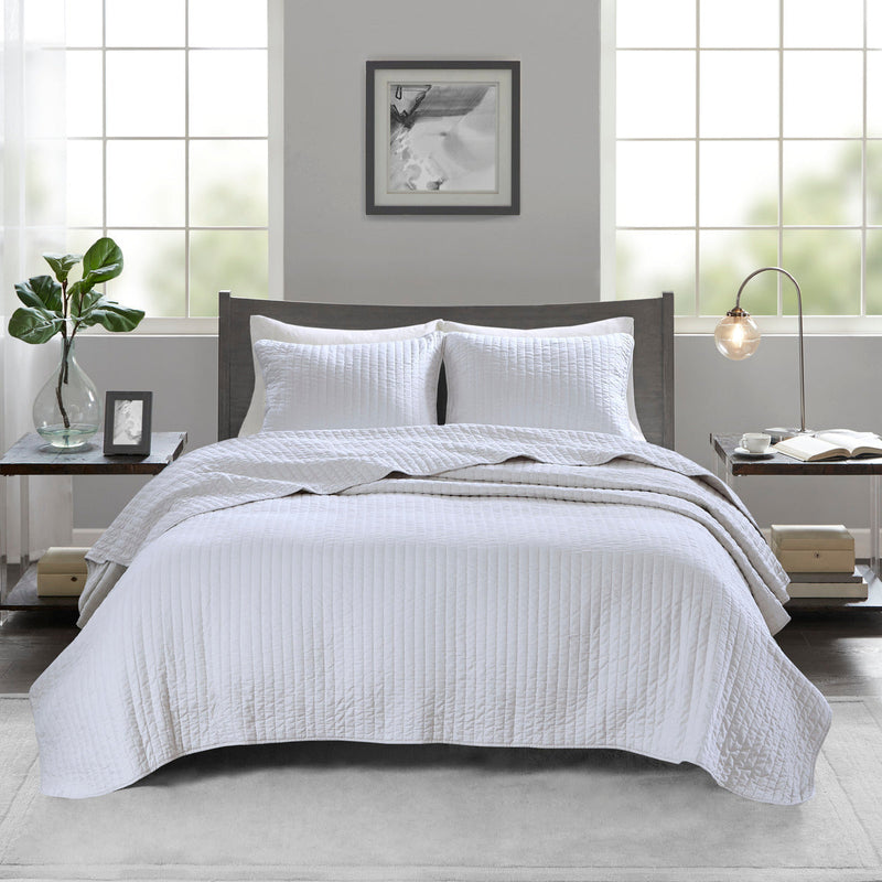 2 Piece Quilt Set White Twin/Twin XL