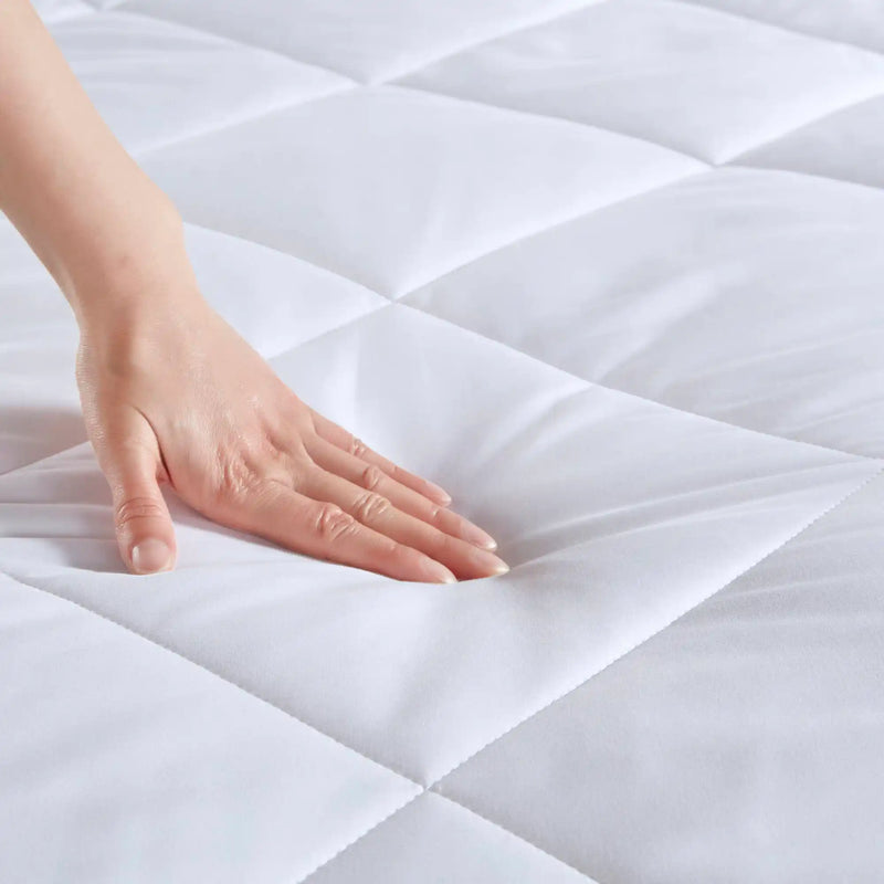 Oversized Down Alternative Comforter