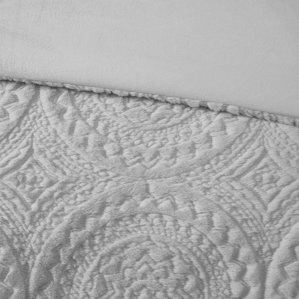 Full/Queen Embroidered Medallion Faux Fur     Comforter Mini Set Media 8