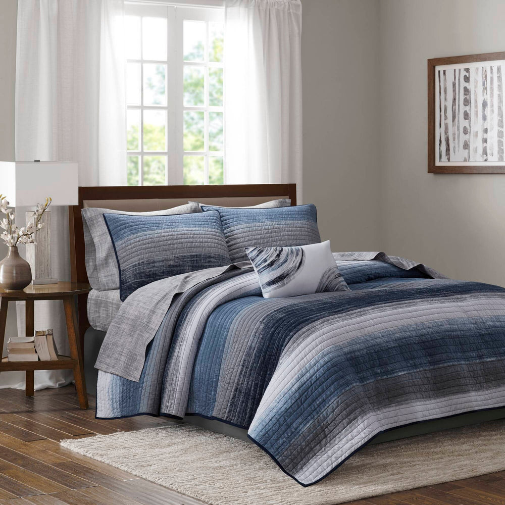 8-Piece King 8 Piece Quilt Set with Cotton Bed Sheets,Navy Media 8
