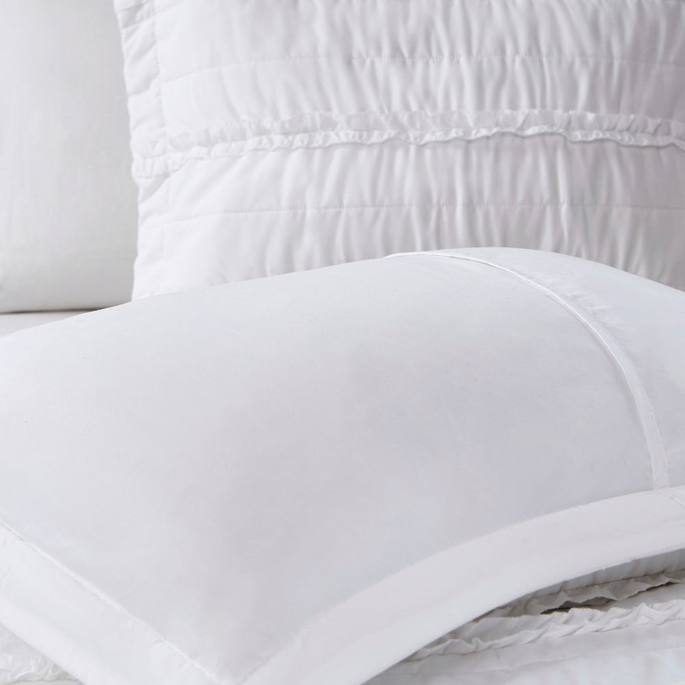 4 Piece   Reversible Ruffle Quilt Set with Throw Pillow White King/Cal King Media 7
