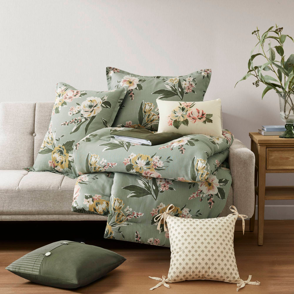 7-Piece Queen Vin  Floral Comforter Set, Green Media 22