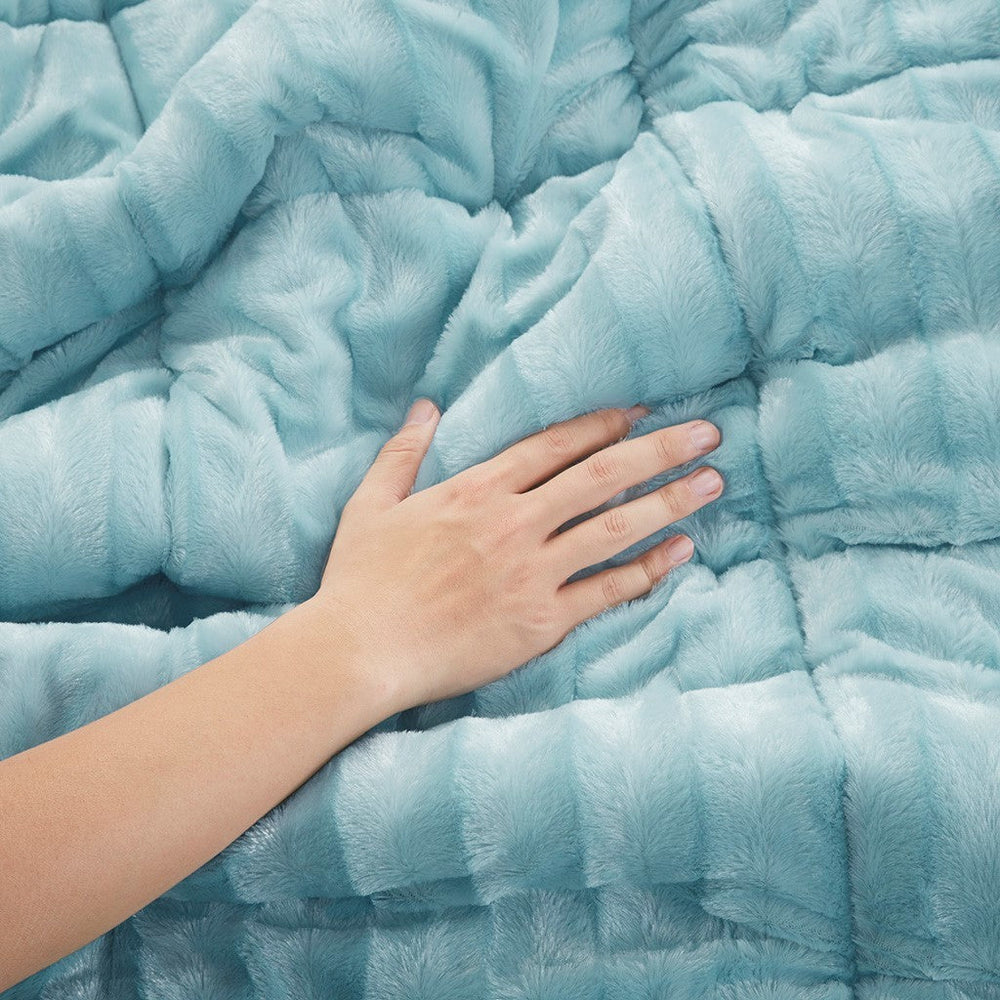 Full/Queen Faux Fur Comforter Mini Set Media 3