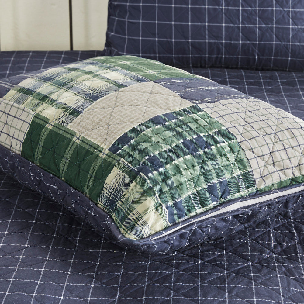 3 Piece Reversible Printed Quilt Set Green / Navy Full/Queen Media 2