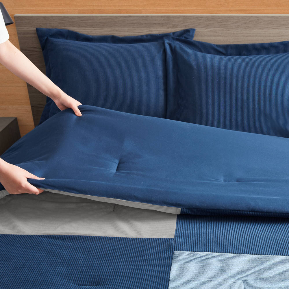 3 Pieces Full/Queen Comforter Set,Blue Media 8