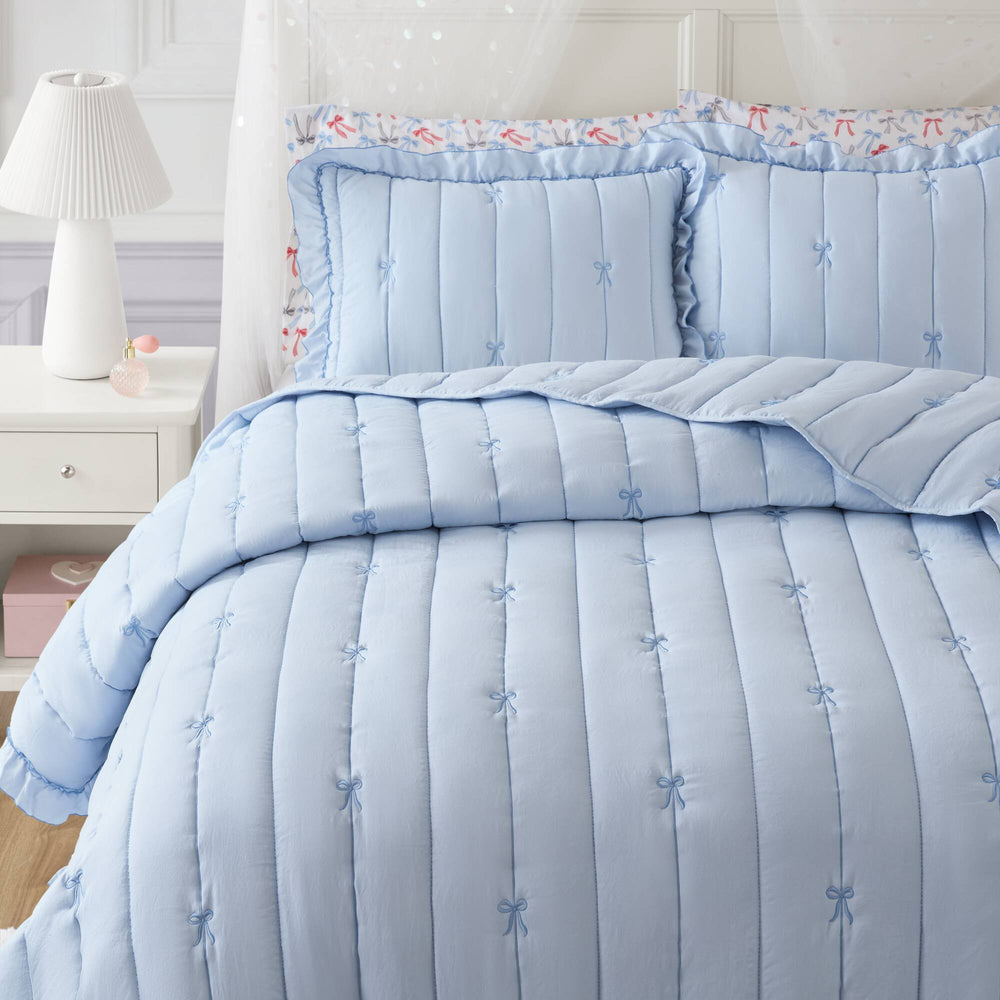 3- Piece Full/Queen Quilt Mini Set Media 17